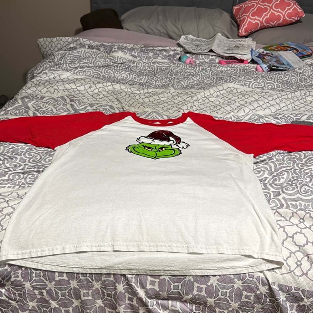 Grinch 3/4 baseball tee